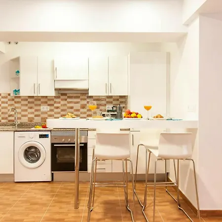 Comfortable In Palmas De Gran Canaria 60 M² Air Conditioning Apartment *